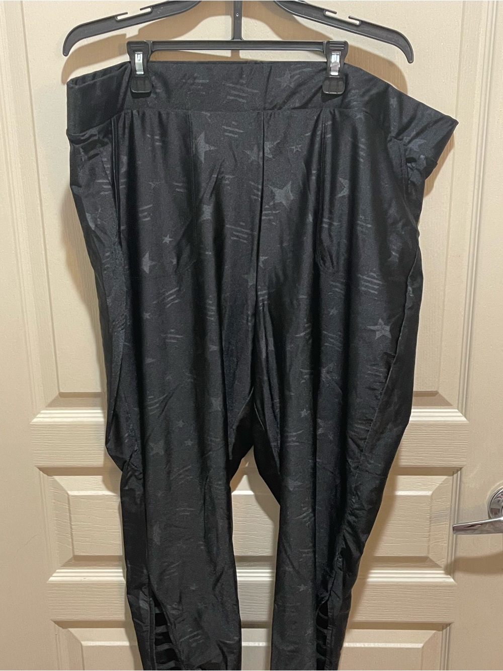 NWOT torrid Shimmery Black Leggings